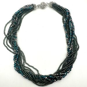 Premier Designs "Seaside" seed‎ bead/ faceted glass with magnet clasp necklace!